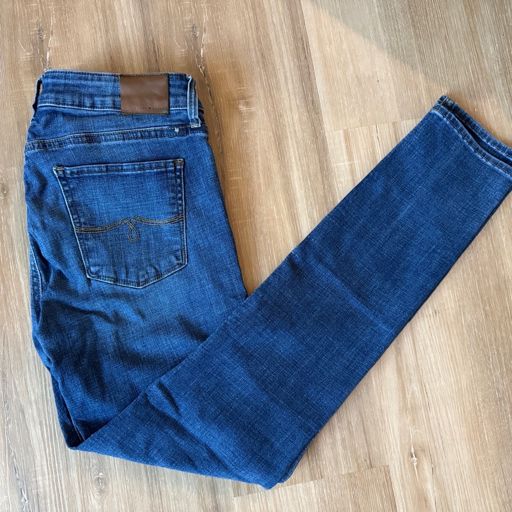 LUCKY BRAND JEANS
LOLITA SKINNY
SIZE 6/28
